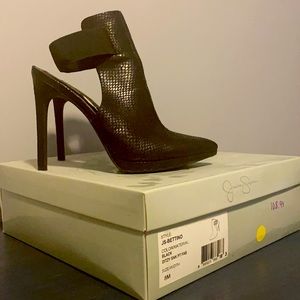 Jessica Simpson Heels